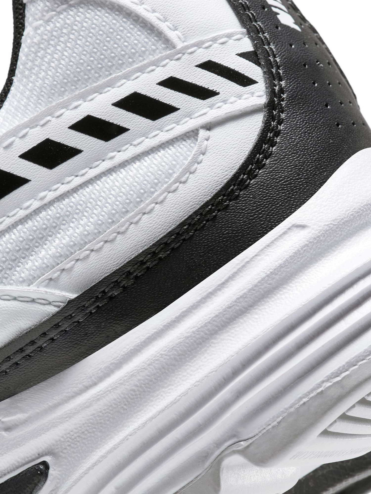NIKE Обувки INITIATOR
